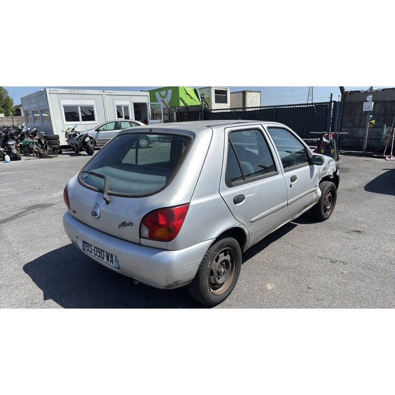 Vitre avant droit FORD FIESTA 4 Photo n°7