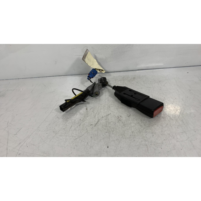 Pretensionneur de ceinture avant droit CITROEN C3 PLURIEL Photo n°15