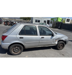 Vitre avant droit FORD FIESTA 4