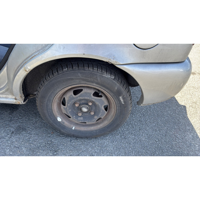 Vitre avant droit FORD FIESTA 4 Photo n°18