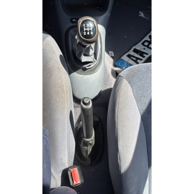 Vitre avant droit FORD FIESTA 4 Photo n°19