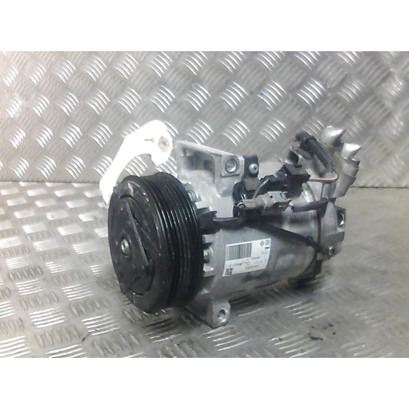 Compresseur clim RENAULT CLIO 4 Photo n°12
