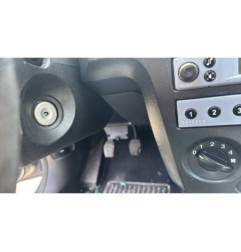 Serrure avant droit FORD FIESTA 5