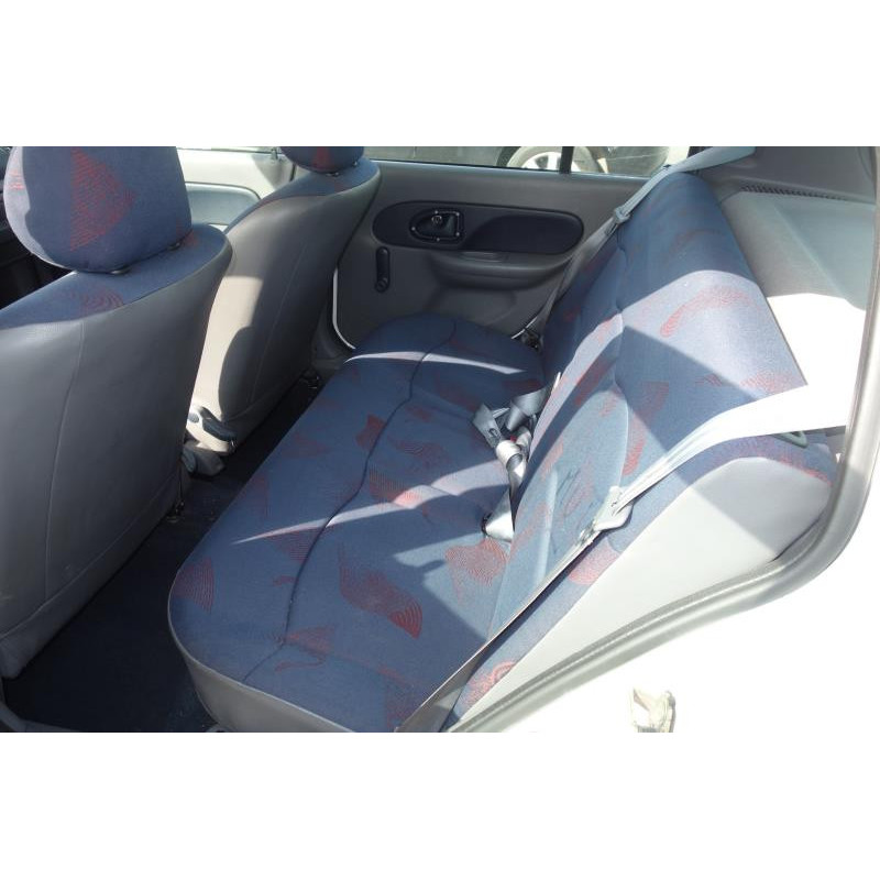 Pare choc arriere RENAULT CLIO 2 Photo n°8