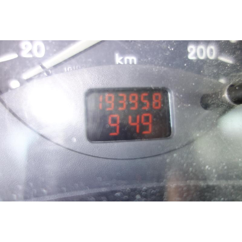 Pare choc arriere RENAULT CLIO 2 Photo n°12