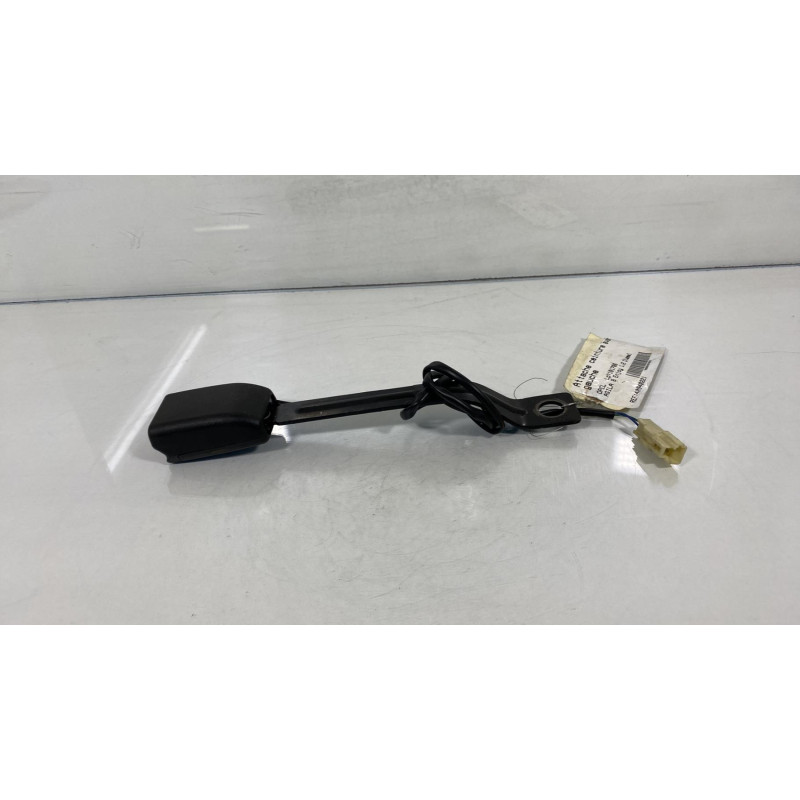 Attache ceinture avant gauche OPEL AGILA B Photo n°10