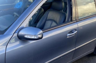 Autoradio d'origine MERCEDES CLASSE E 211