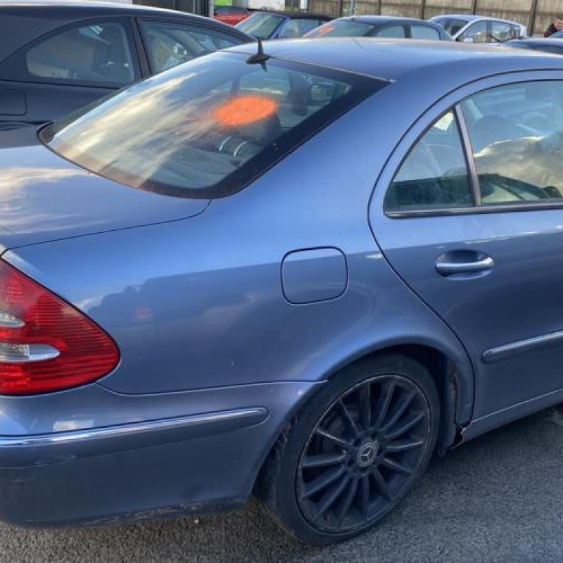 Autoradio d'origine MERCEDES CLASSE E 211 Photo n°12