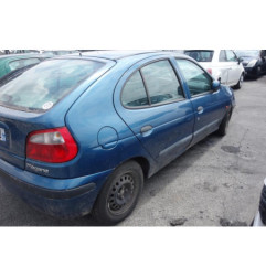 Pare choc arriere RENAULT MEGANE 1
