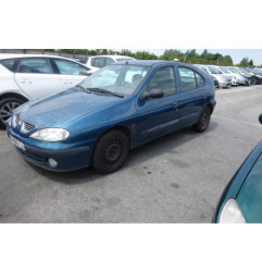 Pare choc arriere RENAULT MEGANE 1