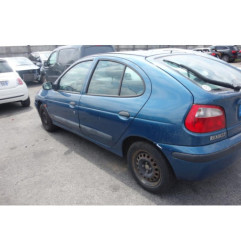 Pare choc arriere RENAULT MEGANE 1