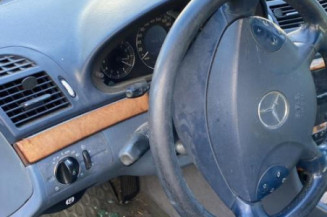 Autoradio d'origine MERCEDES CLASSE E 211