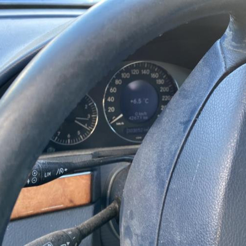 Autoradio d'origine MERCEDES CLASSE E 211 Photo n°19