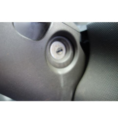 Pretensionneur de ceinture avant droit DACIA SANDERO 1