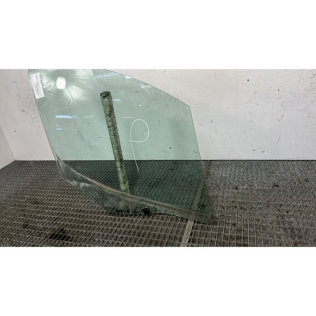 Vitre avant droit PEUGEOT PARTNER 2