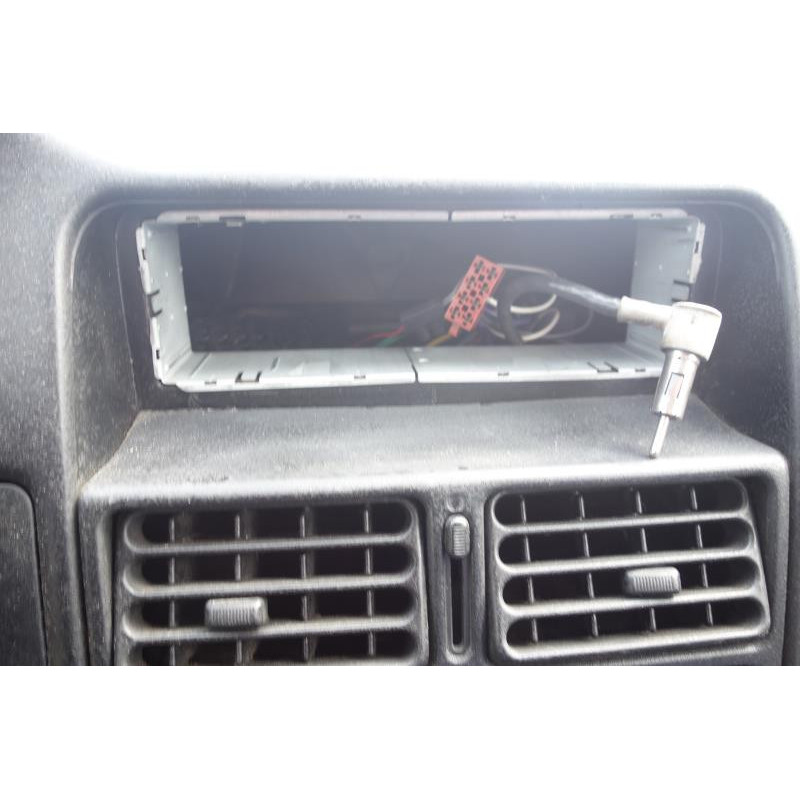 Ceinture avant droit PEUGEOT 106 Photo n°21