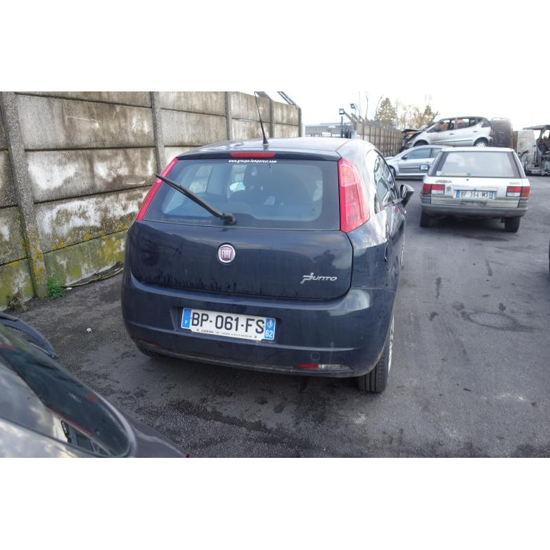 Compresseur clim FIAT GRANDE PUNTO Photo n°15