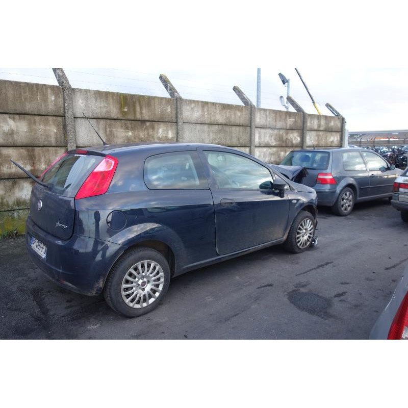Compresseur clim FIAT GRANDE PUNTO Photo n°16