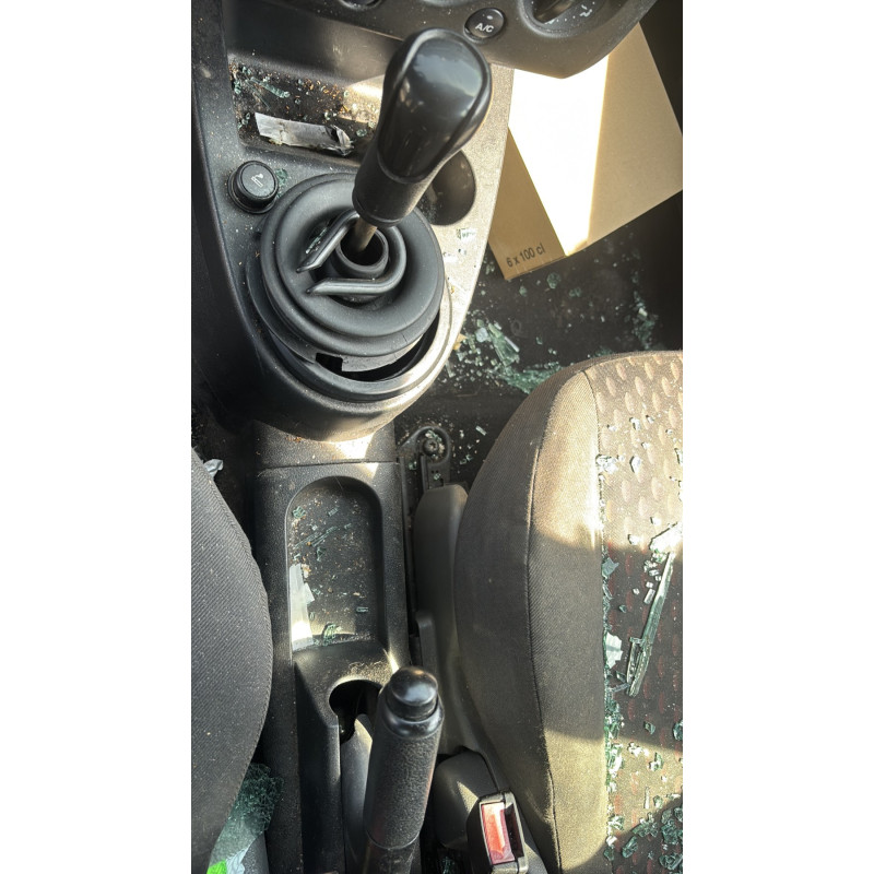 Porte avant gauche FORD FIESTA 5 Photo n°20