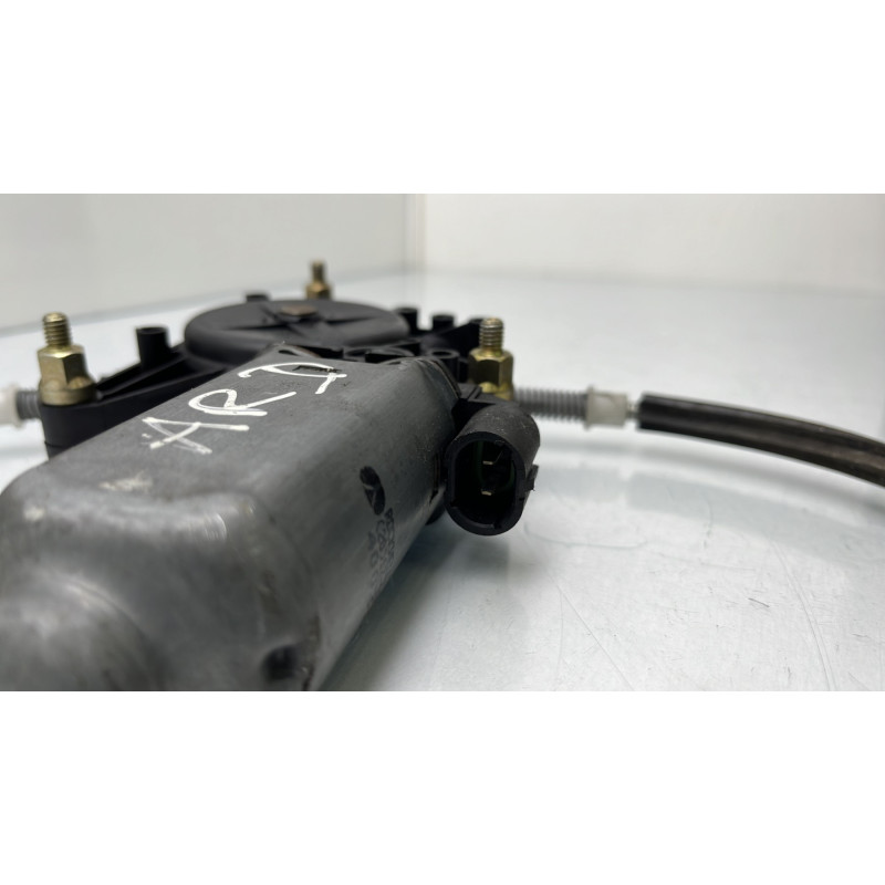 Leve vitre electrique arriere droit RENAULT SCENIC 1 Photo n°5