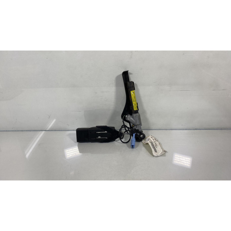Pretensionneur de ceinture avant droit CITROEN C2 Photo n°13
