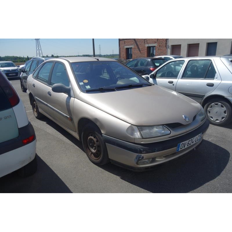 Pare choc arriere RENAULT LAGUNA 1 Photo n°24