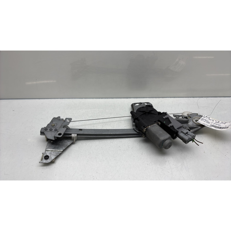 Leve vitre electrique arriere gauche PEUGEOT 307 Photo n°1