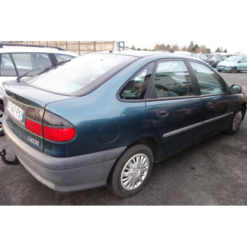 Pretensionneur de ceinture avant droit RENAULT LAGUNA 1 Photo n°16