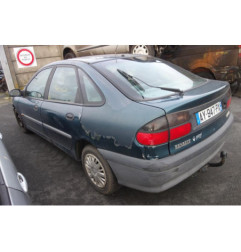 Pretensionneur de ceinture avant droit RENAULT LAGUNA 1