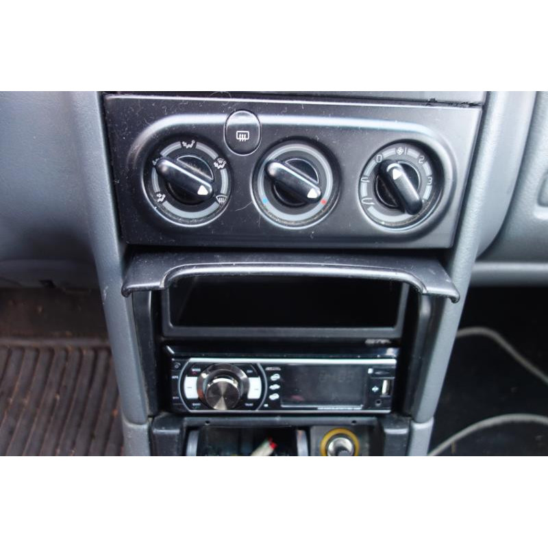 Pretensionneur de ceinture avant droit RENAULT LAGUNA 1 Photo n°19