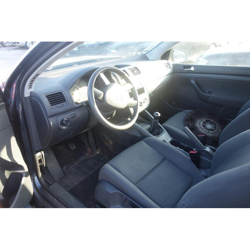 Pare choc arriere VOLKSWAGEN GOLF 5 Photo n°20