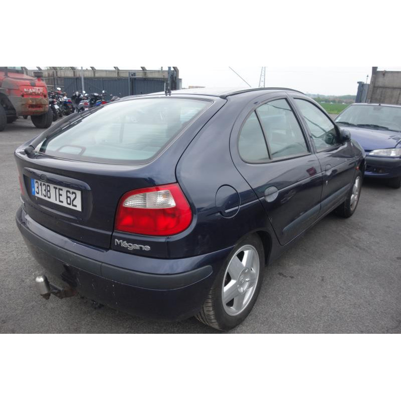 Ceinture avant droit RENAULT MEGANE 1 Photo n°15