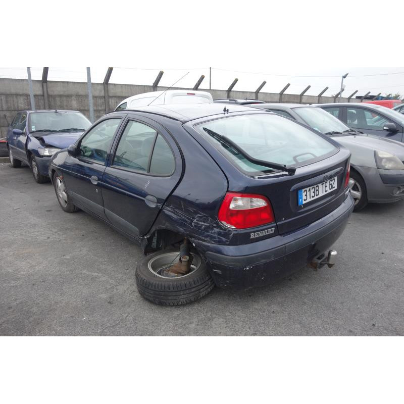Ceinture avant droit RENAULT MEGANE 1 Photo n°16