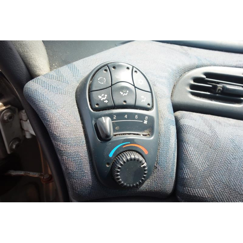 Pretensionneur de ceinture avant gauche RENAULT ESPACE 3 Photo n°18