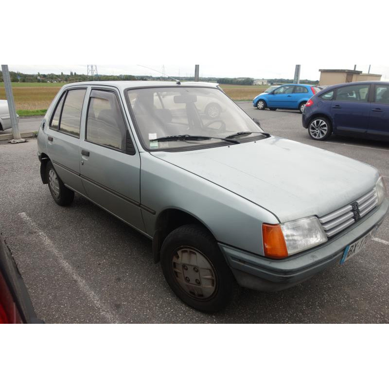 Leve vitre mecanique arriere gauche PEUGEOT 205 Photo n°11
