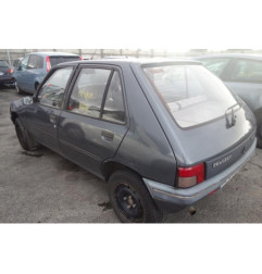 Traverse superieure PEUGEOT 205