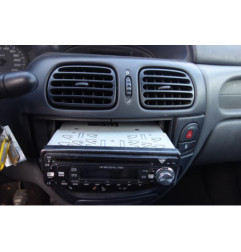 Pare choc arriere RENAULT MEGANE 1