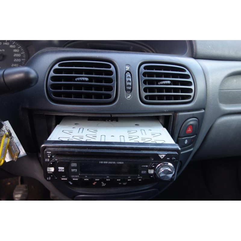 Pare choc arriere RENAULT MEGANE 1 Photo n°19