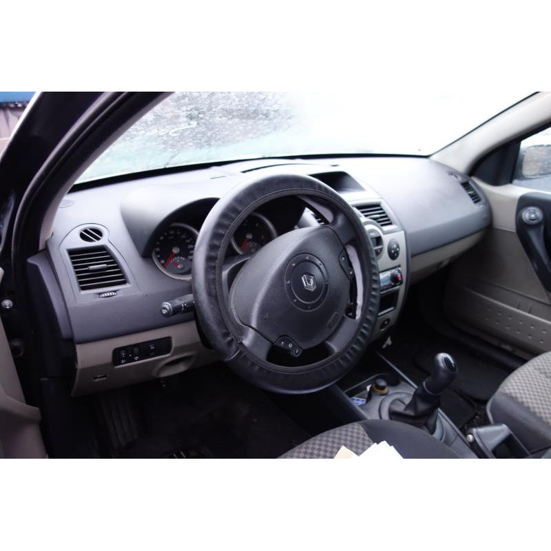 Pare choc arriere RENAULT MEGANE 2 Photo n°19