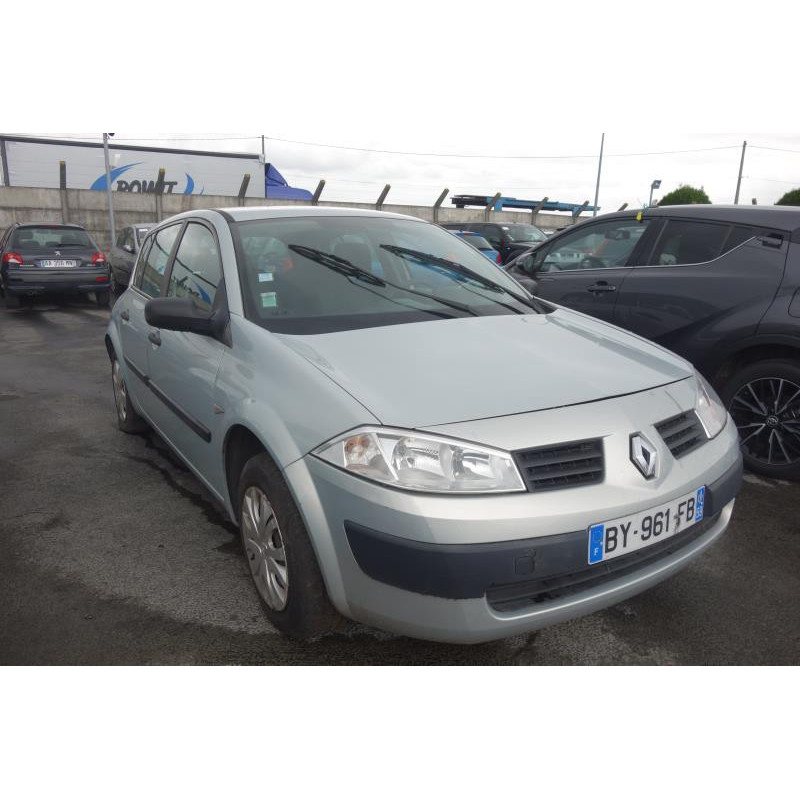 Pare choc arriere RENAULT MEGANE 2 Photo n°23