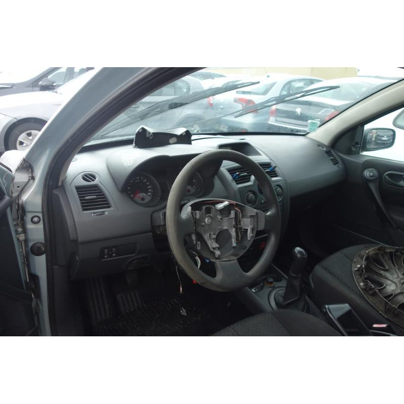 Pare choc arriere RENAULT MEGANE 2 Photo n°26