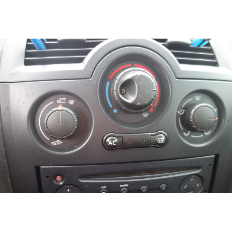 Pare choc arriere RENAULT MEGANE 2 Photo n°28