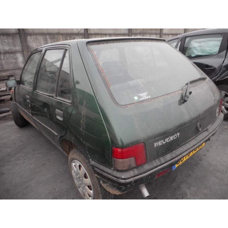 Leve vitre mecanique arriere droit PEUGEOT 205 Photo n°12