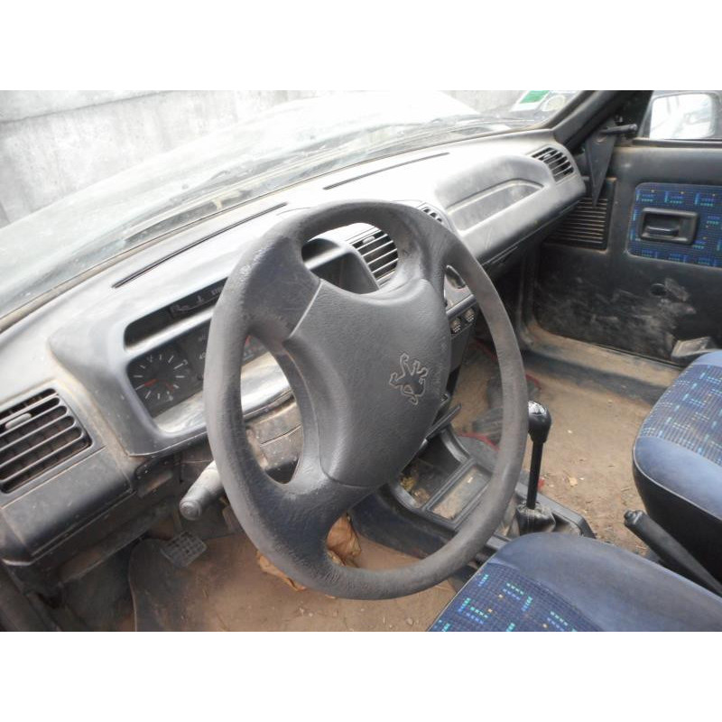 Leve vitre mecanique arriere droit PEUGEOT 205 Photo n°13