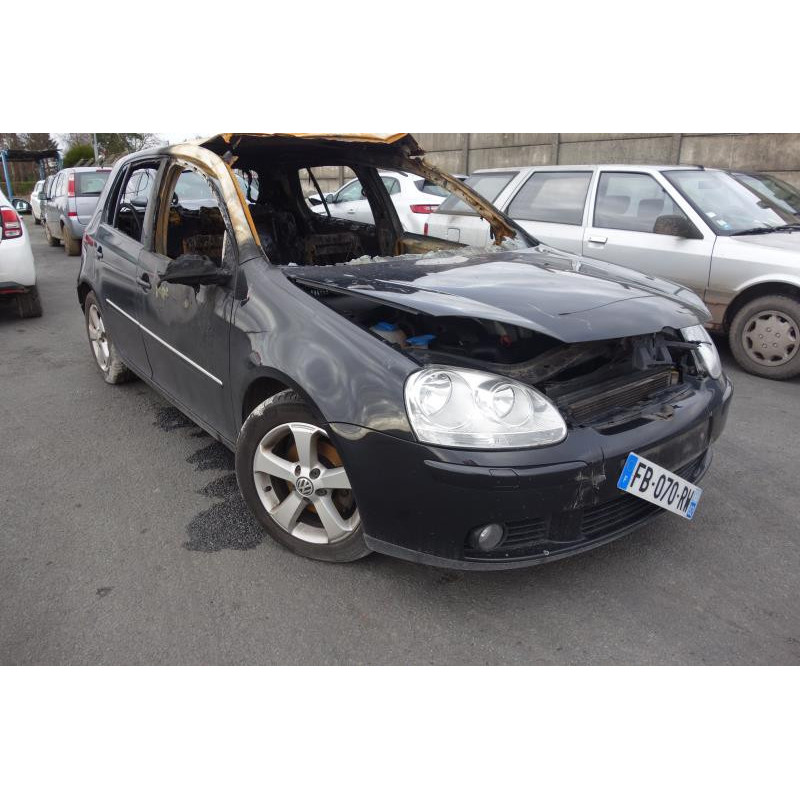 Pare choc arriere VOLKSWAGEN GOLF 5 Photo n°17