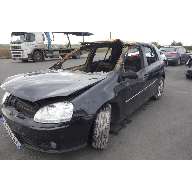 Pare choc arriere VOLKSWAGEN GOLF 5 Photo n°18