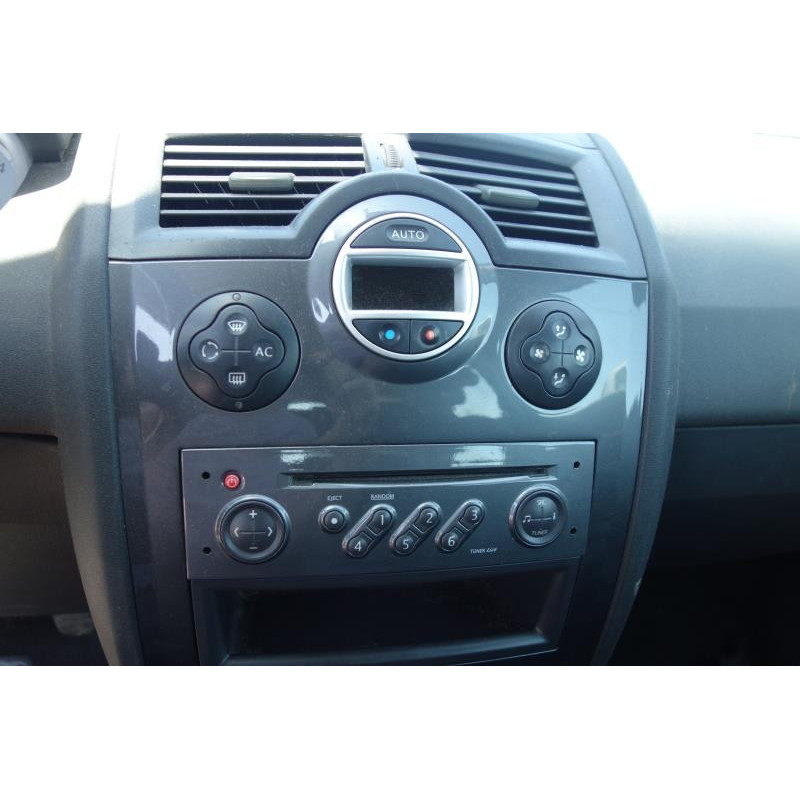 Pretensionneur de ceinture avant droit RENAULT MEGANE 2 Photo n°18