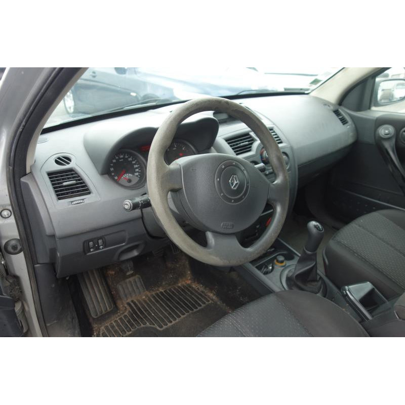 Pretensionneur de ceinture arriere gauche RENAULT MEGANE 2 Photo n°18