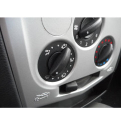 Pare choc arriere DACIA LOGAN 1