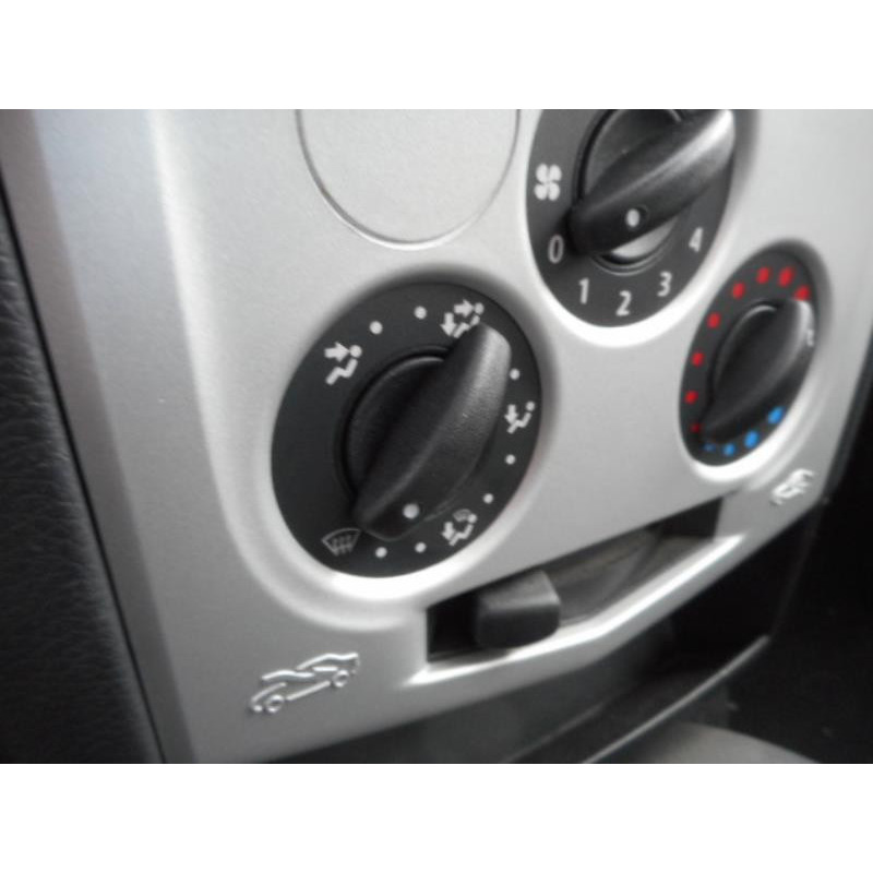 Pare choc arriere DACIA LOGAN 1 Photo n°25